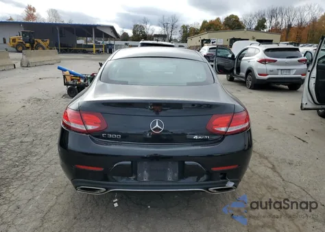 2017 Mercedes-Benz C 300 4Matic из США, поврежденный, VIN WDDWJ4KB4HF475047